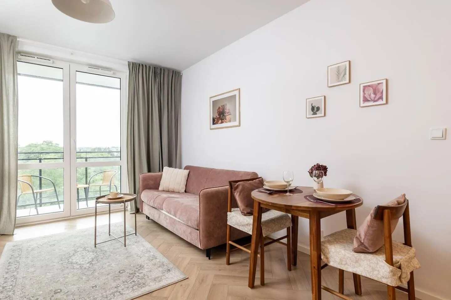 Rosewood Apartment Wiktoryn Warsaw